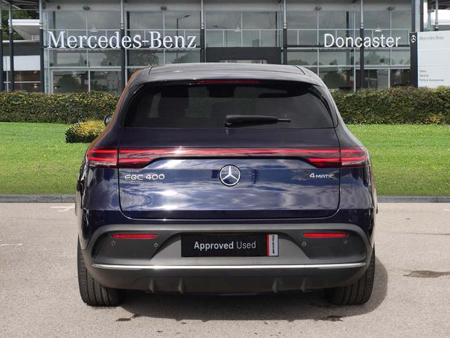 MERCEDES-BENZ EQC Photo 11