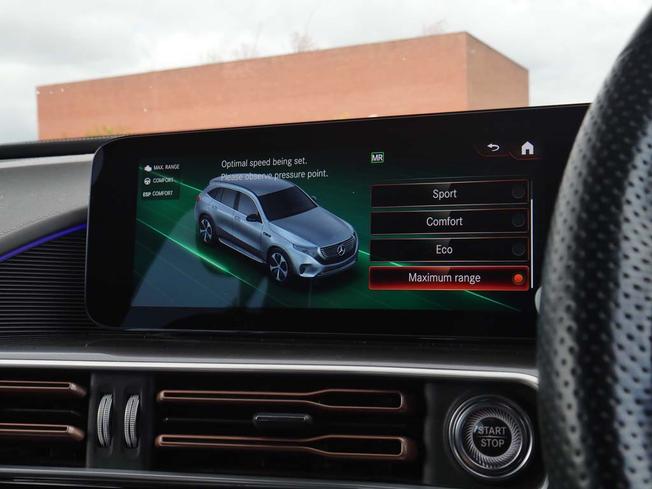 MERCEDES-BENZ EQC Photo 31