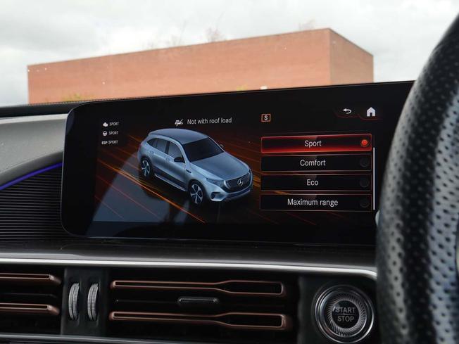 MERCEDES-BENZ EQC Photo 33