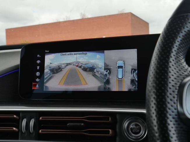 MERCEDES-BENZ EQC Photo 35