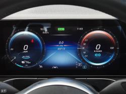 MERCEDES-BENZ EQC Photo 4
