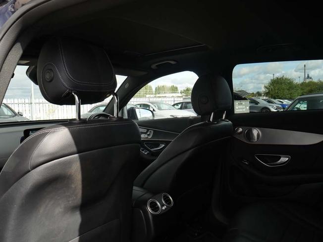 MERCEDES-BENZ EQC Photo 44
