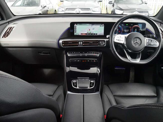 MERCEDES-BENZ EQC Photo 5
