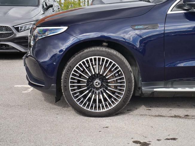 MERCEDES-BENZ EQC Photo 6