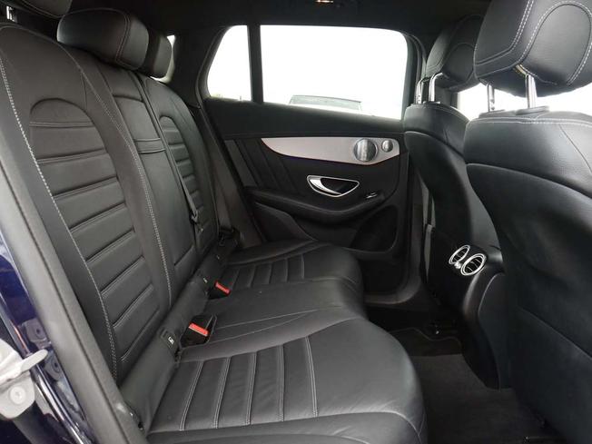 MERCEDES-BENZ EQC Photo 8