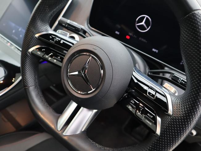 MERCEDES-BENZ Eqe Photo 15