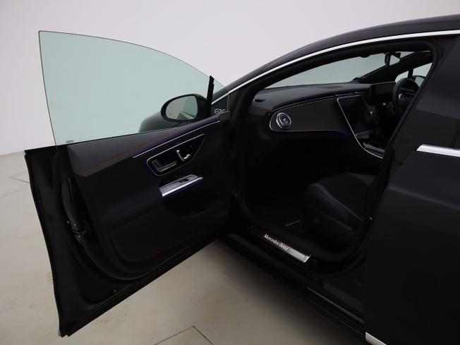MERCEDES-BENZ Eqe Photo 24