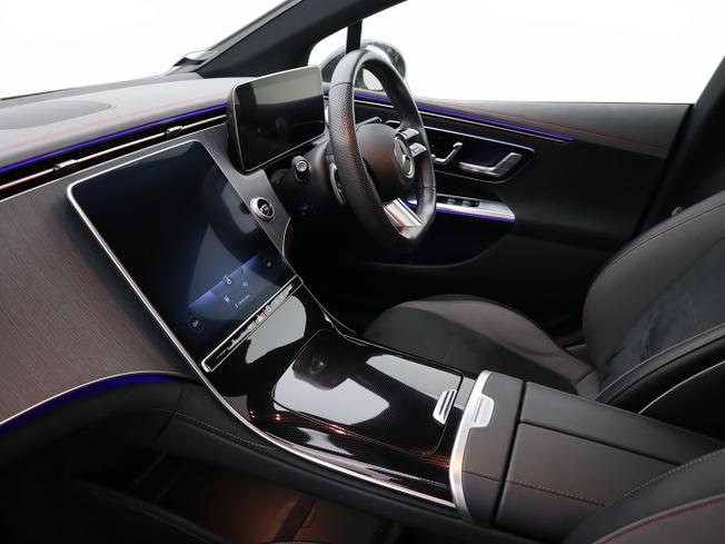 MERCEDES-BENZ Eqe Photo 3