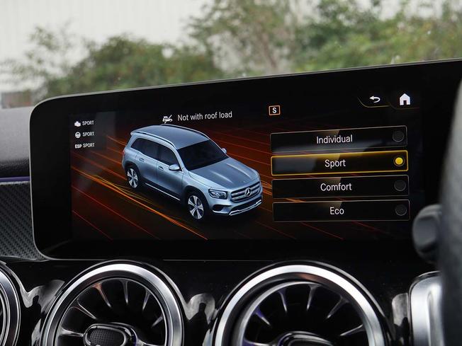 MERCEDES-BENZ GLB Photo 27