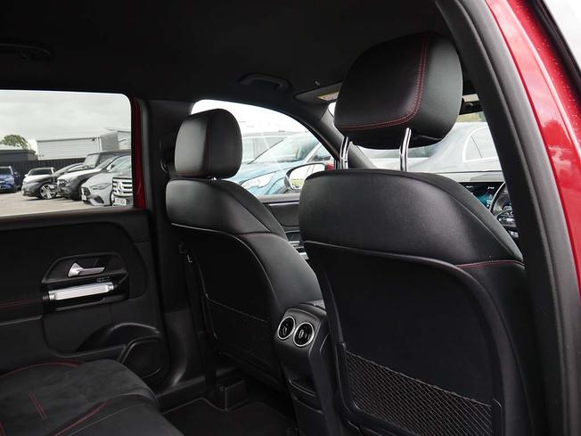 MERCEDES-BENZ GLB Photo 36
