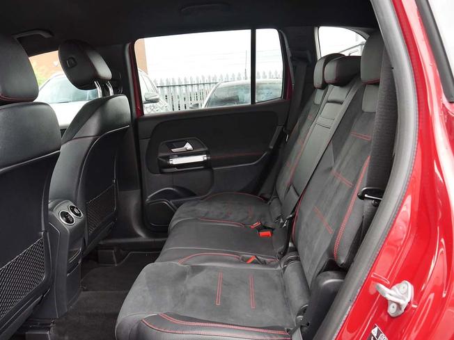 MERCEDES-BENZ GLB Photo 40