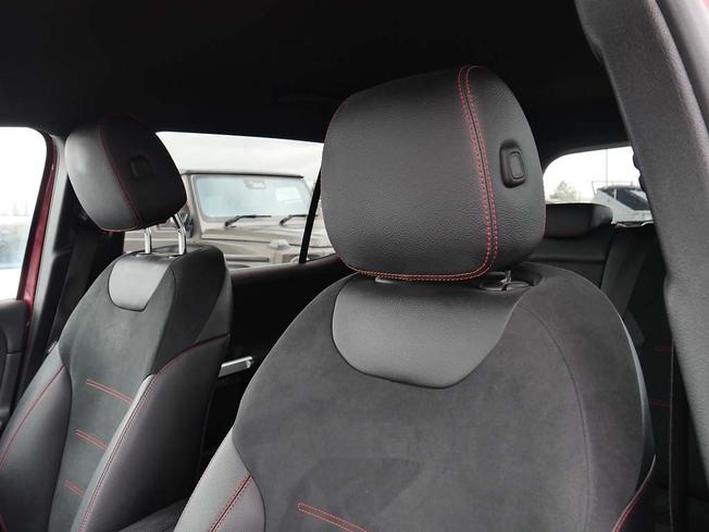 MERCEDES-BENZ GLB Photo 48