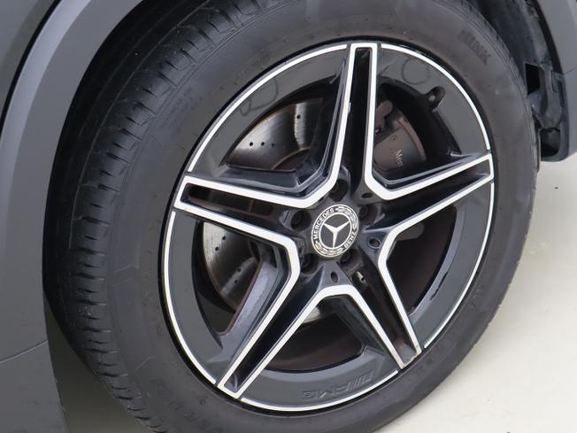 MERCEDES-BENZ GLB Photo 19