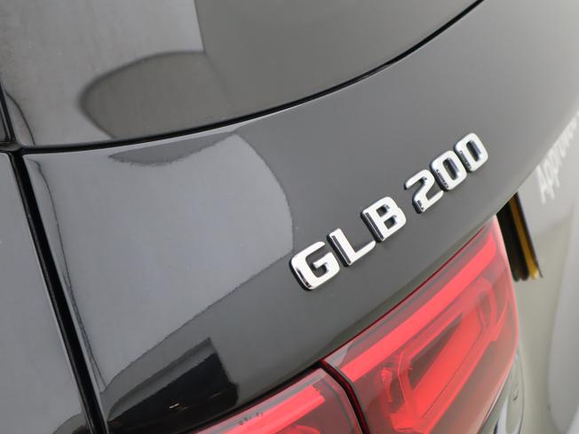 MERCEDES-BENZ GLB Photo 28