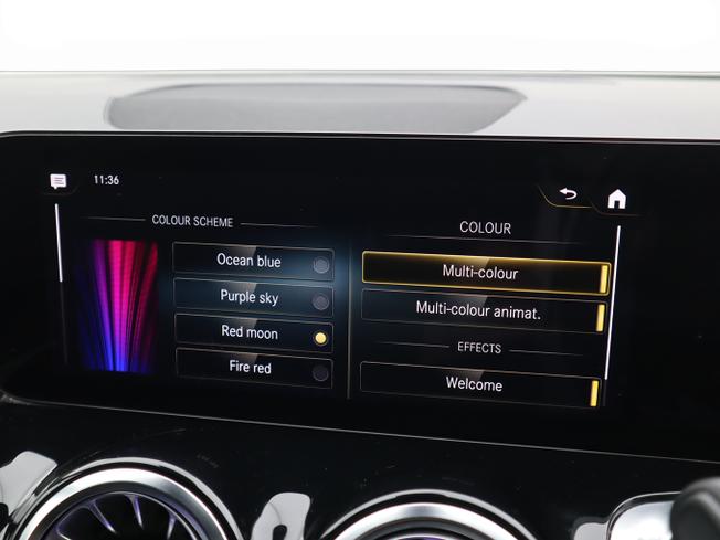 MERCEDES-BENZ GLB Photo 39