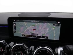 MERCEDES-BENZ GLB Photo 4