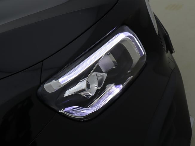 MERCEDES-BENZ GLB Photo 44