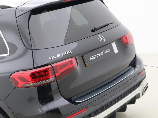 MERCEDES-BENZ GLB Photo 45