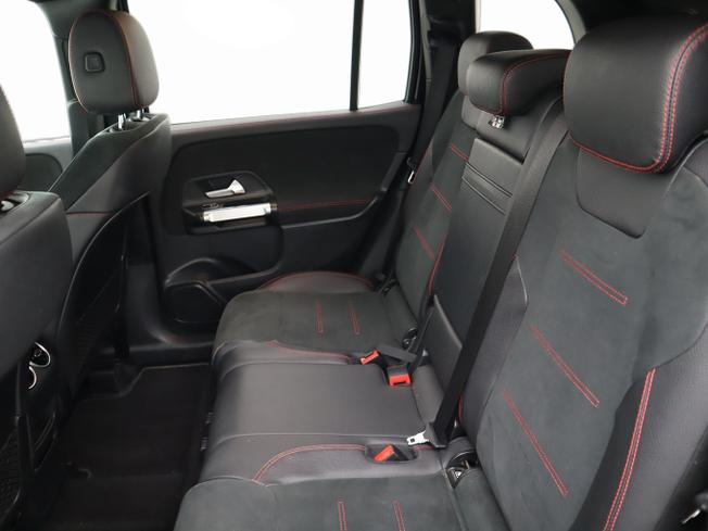MERCEDES-BENZ GLB Photo 8