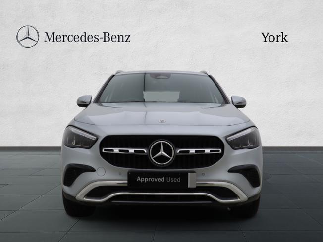 MERCEDES-BENZ GLA Photo 10