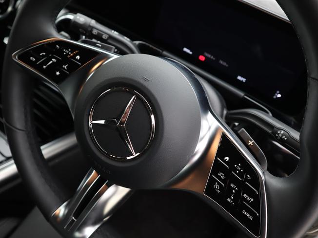 MERCEDES-BENZ GLA Photo 15