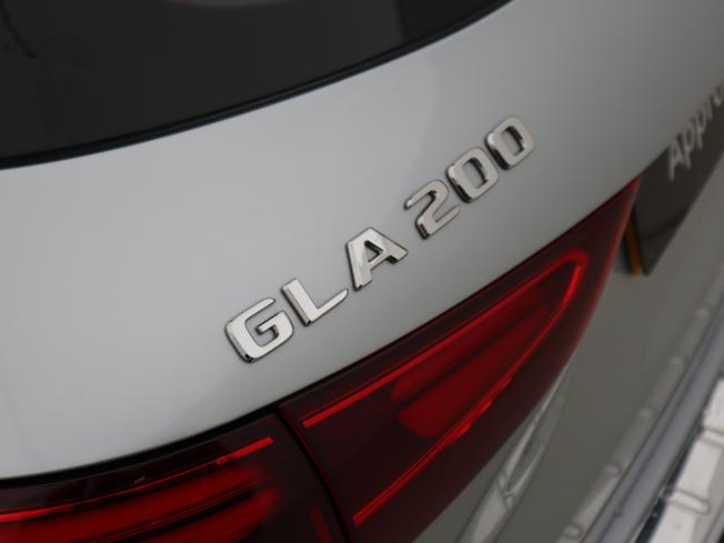 MERCEDES-BENZ GLA Photo 25
