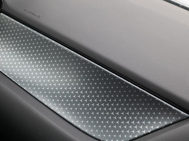 MERCEDES-BENZ GLA Photo 38
