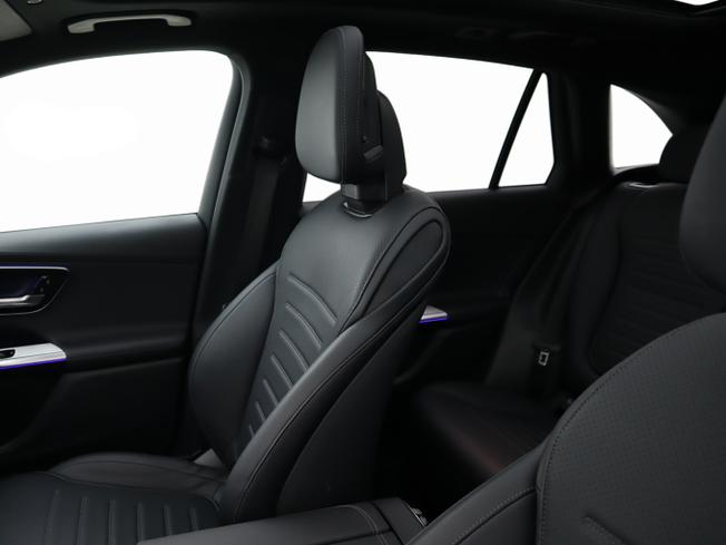 MERCEDES-BENZ Glc Photo 19