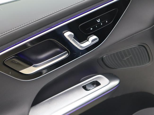 MERCEDES-BENZ Glc Photo 23