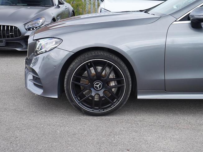 MERCEDES-BENZ E Class Photo 6