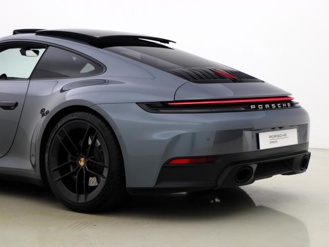 PORSCHE 911 Photo 20
