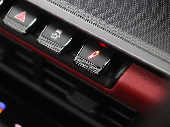 PORSCHE 911 Photo 43