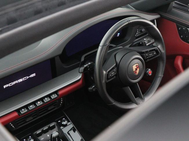 PORSCHE 911 Photo 48