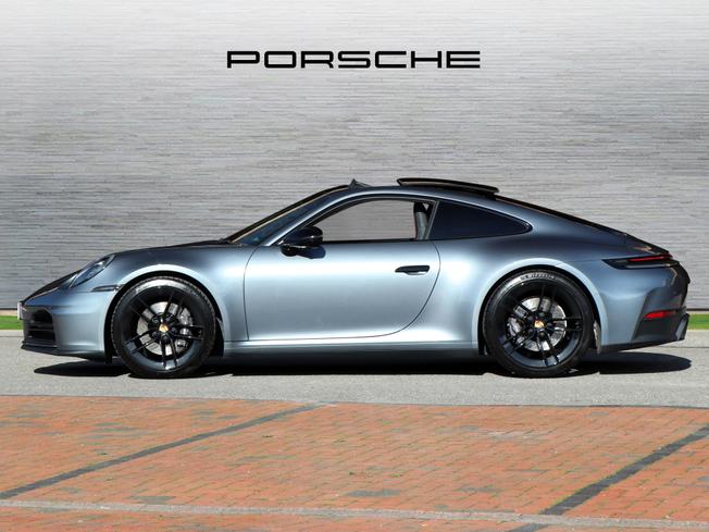 PORSCHE 911 Photo 6