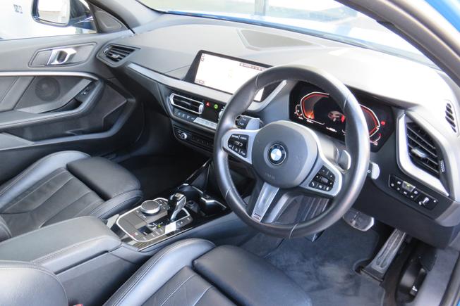 BMW 1 Series Photo 28