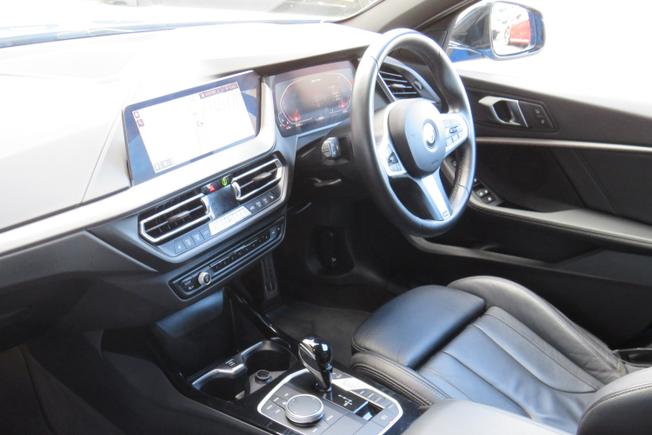 BMW 1 Series Photo 38