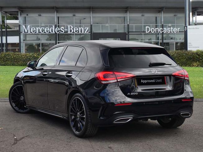 MERCEDES-BENZ A Class Photo 2