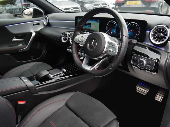 MERCEDES-BENZ A Class Photo 33