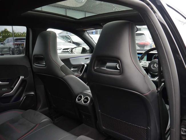 MERCEDES-BENZ A Class Photo 36