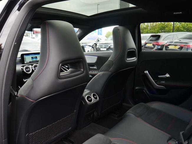MERCEDES-BENZ A Class Photo 40