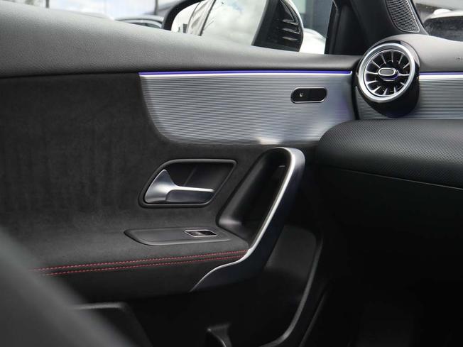 MERCEDES-BENZ A Class Photo 44
