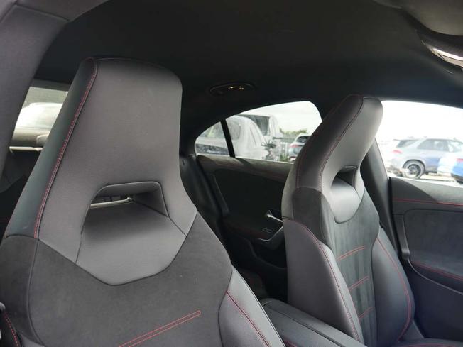 MERCEDES-BENZ CLA Class Photo 34