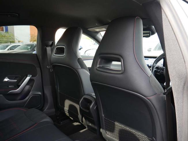 MERCEDES-BENZ CLA Class Photo 36