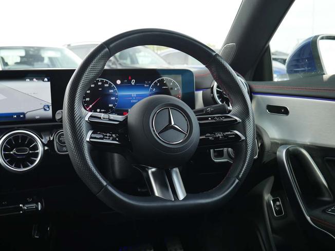 MERCEDES-BENZ CLA Class Photo 41