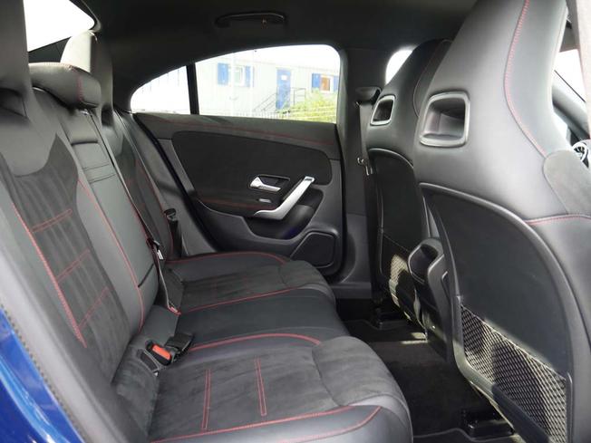 MERCEDES-BENZ CLA Class Photo 8