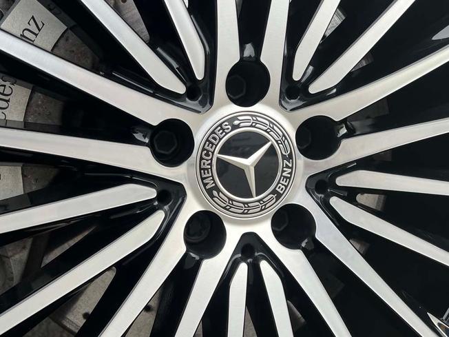 MERCEDES-BENZ Glc Photo 17