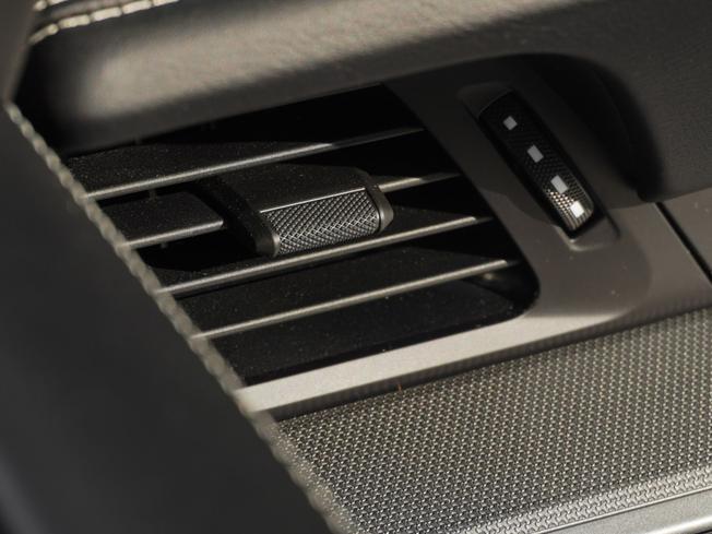 PORSCHE 911 Photo 25