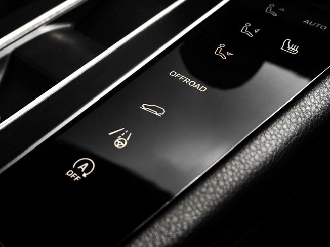 PORSCHE Macan Photo 23