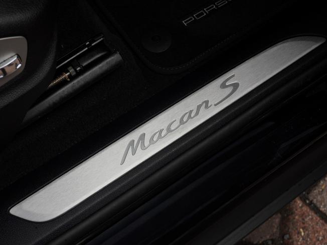 PORSCHE Macan Photo 35