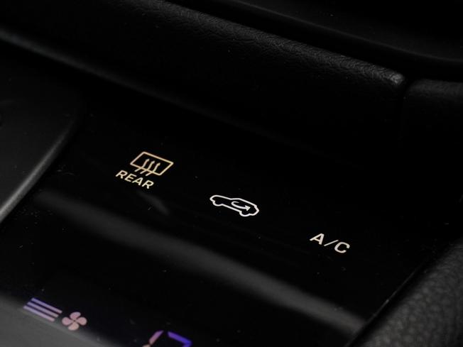 PORSCHE Macan Photo 37